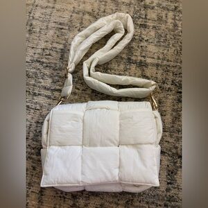 White Chic Puffer Purse with Gold Hardware